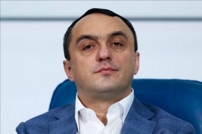 Перепрятки и чемоданы: как Арутюнян с Кремлёвым делят империю Ava Group